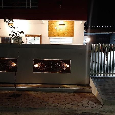 Mahadev Mansion Villa Ujjain Exterior photo