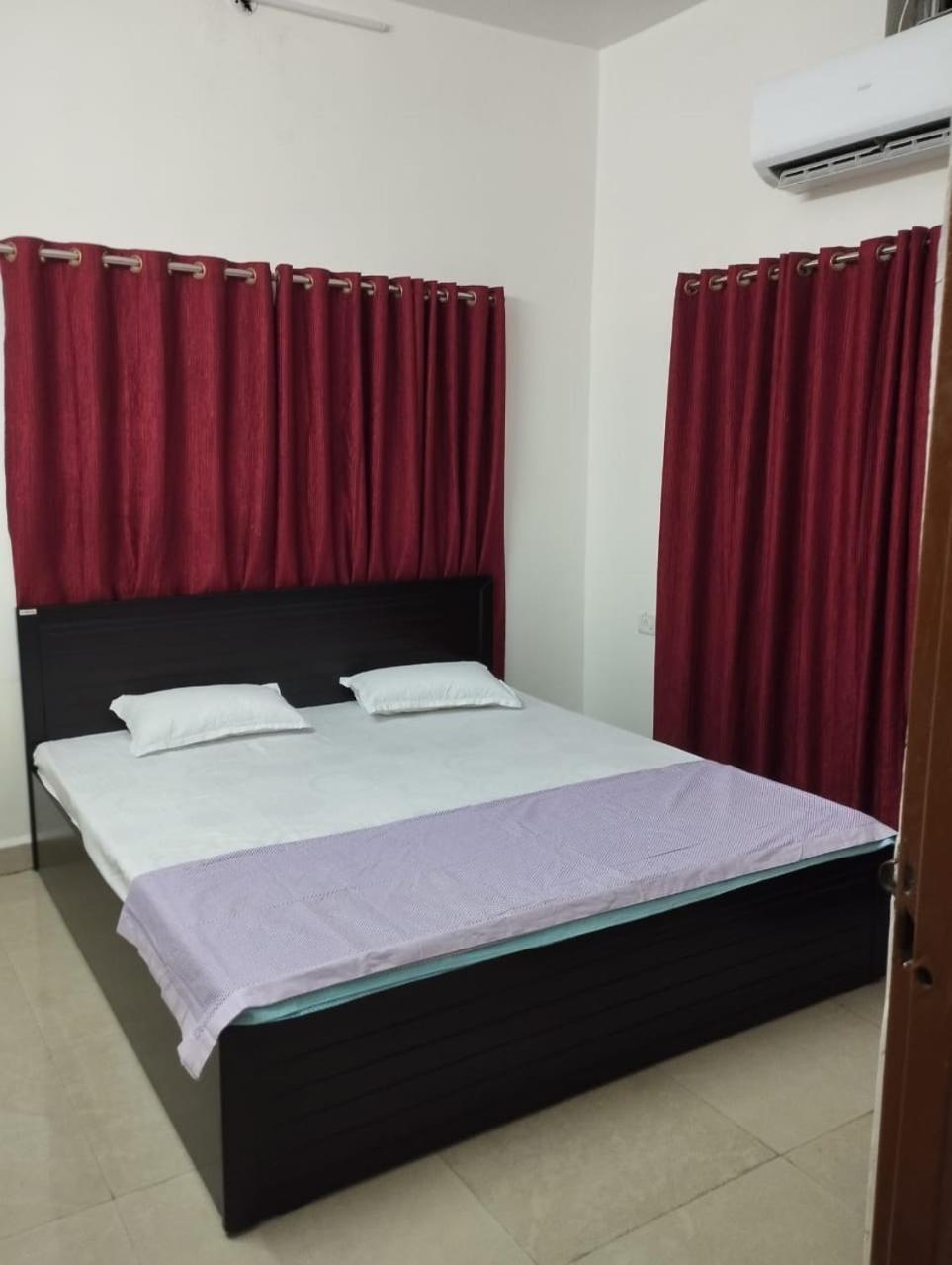 Mahadev Mansion Villa Ujjain Exterior photo